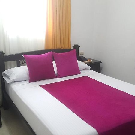 Hotel Colonial Перейра Екстериор снимка