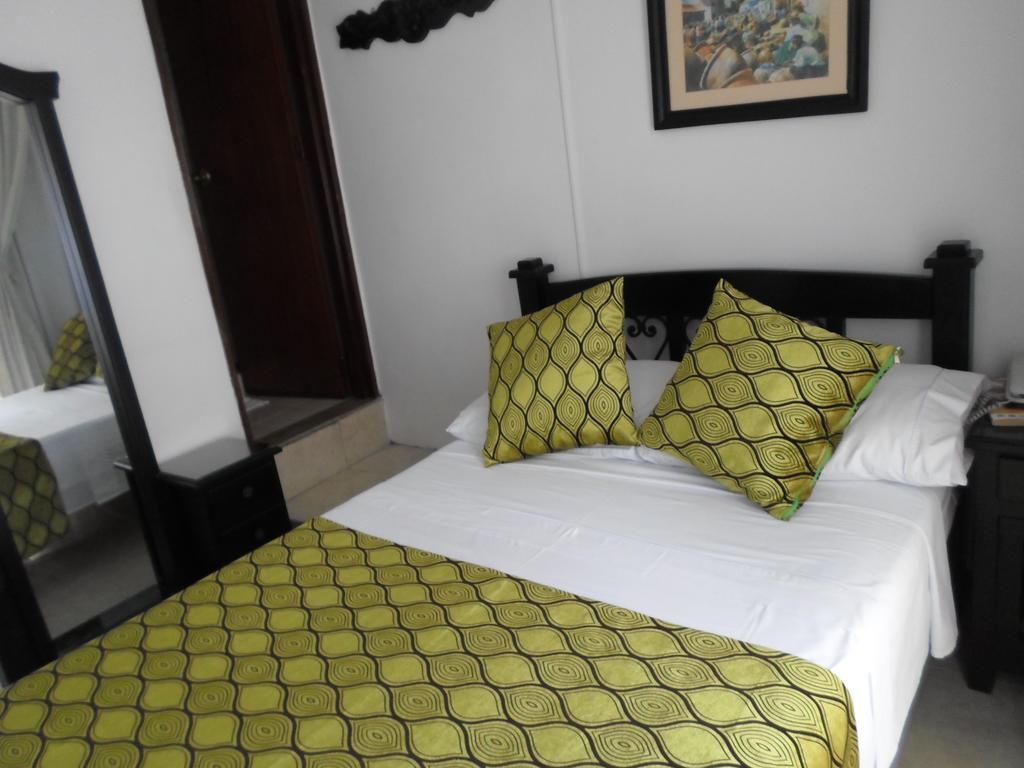 Hotel Colonial Перейра Екстериор снимка