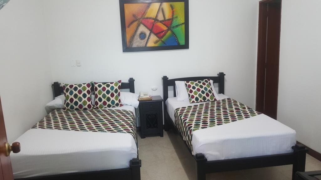 Hotel Colonial Перейра Екстериор снимка