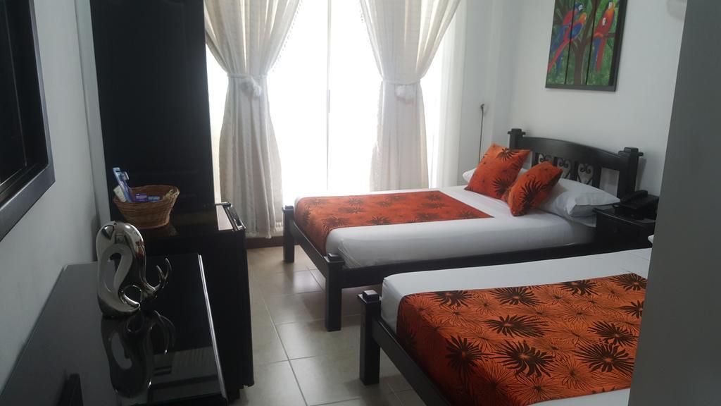 Hotel Colonial Перейра Екстериор снимка