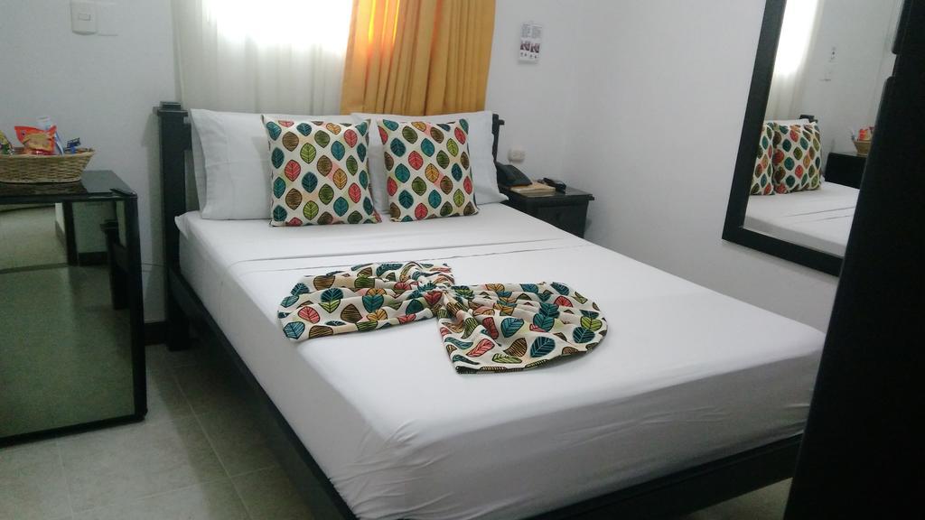 Hotel Colonial Перейра Екстериор снимка