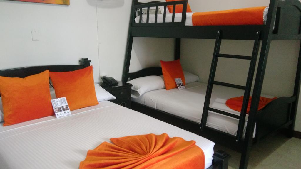 Hotel Colonial Перейра Екстериор снимка