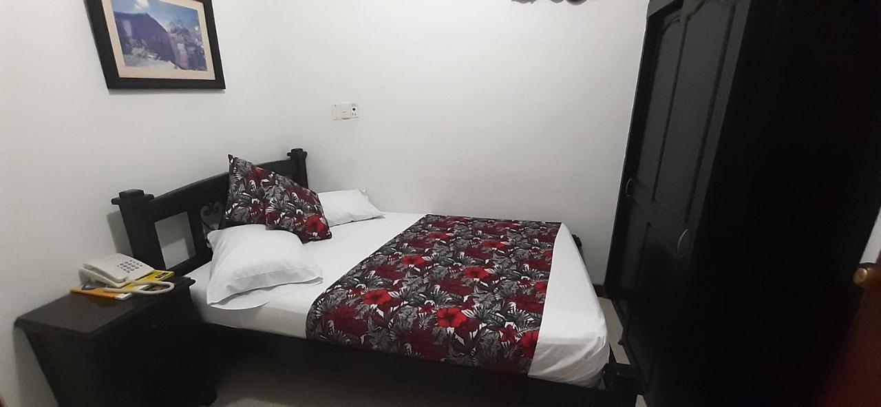 Hotel Colonial Перейра Екстериор снимка