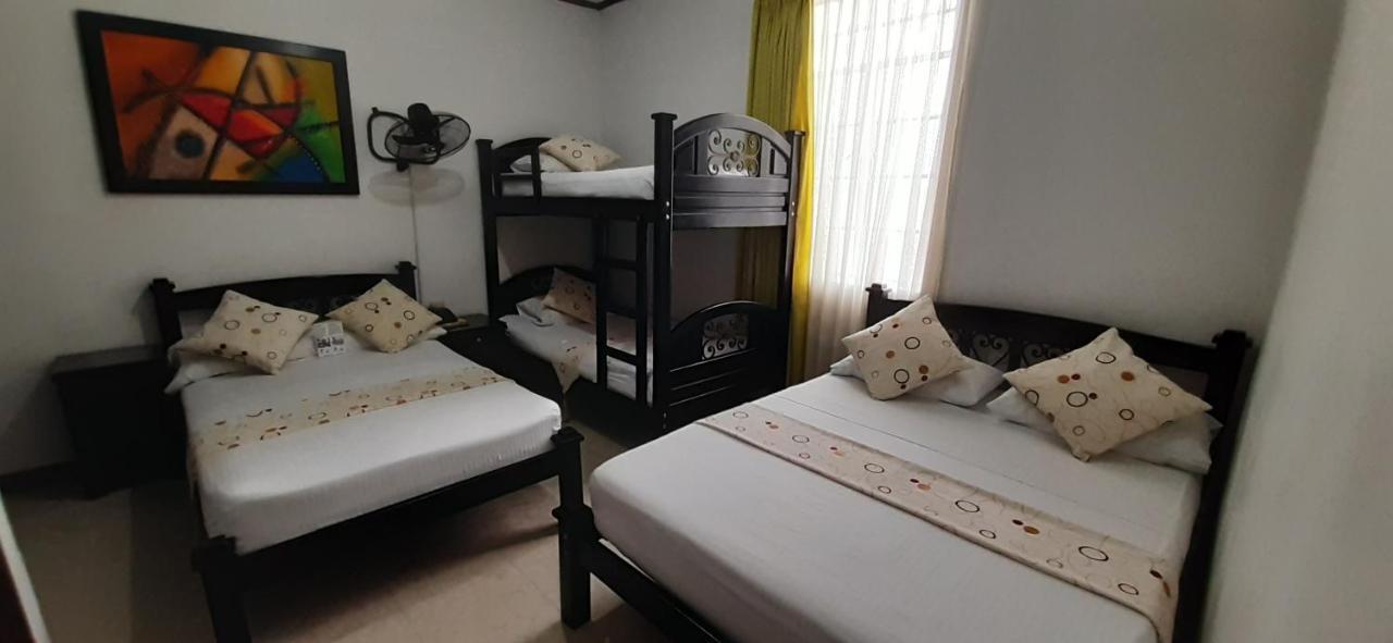 Hotel Colonial Перейра Екстериор снимка